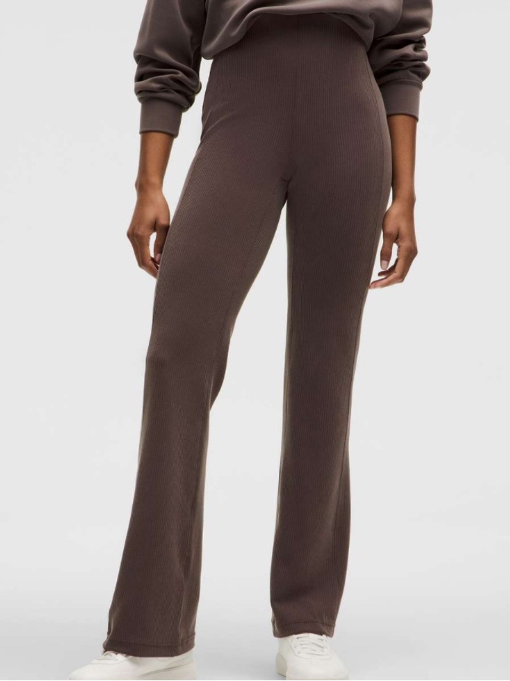 Lululemon Ribbed Softstreme Flared Pant – Size 0 – Espresso Brown